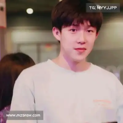 宁昂烁